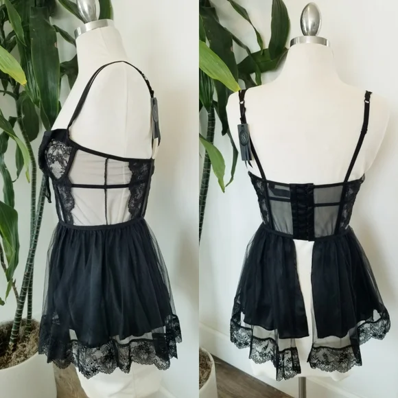 Victoria's Secret Vintage Designer Collection Babydoll Lingerie Corset Lace NWT